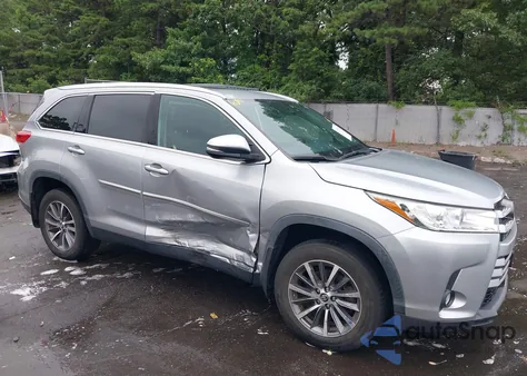 2019 Toyota Highlander Se/Xle z USA, uszkodzony, nr VIN 5TDJZRFH6KS617740